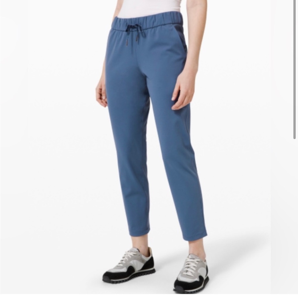 Lululemon Stretch On the Fly Pant - Blue